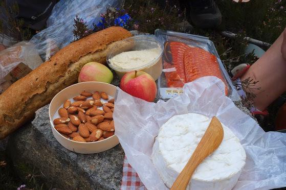 walk picnic food bread cheese